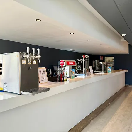 Hotel Cabot Cala Ferrera 3*